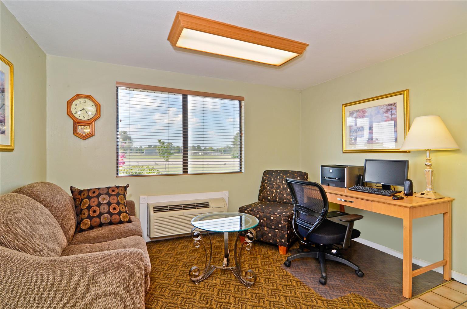 Hotel Super 8 By Wyndham Mcgehee Business photo
