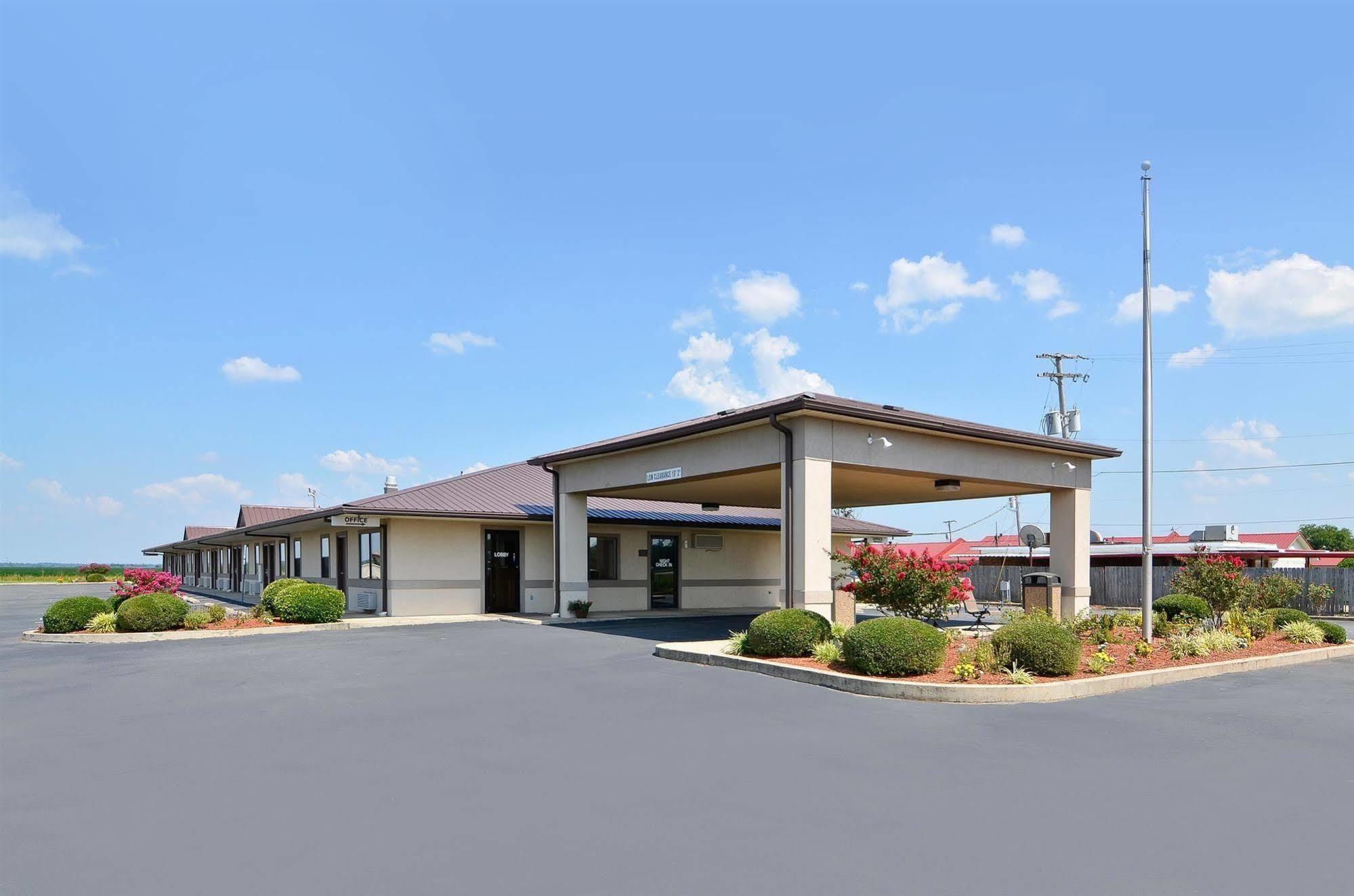 Hotel Super 8 By Wyndham Mcgehee Extérieur photo
